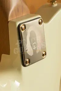 Suhr Mateus Asato Signature Classic T HH | MA White