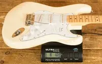 Fender Standard Stratocaster - Maple - Olympic White
