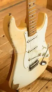 Fender Custom Shop Masterbuilt Levi Perry 56 Strat - Relic Aged Olympic White