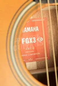 Yamaha Red Label FGX3 - Heritage Natural