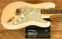 Fender Custom Shop 59 Strat - Relic Aged Vintage White