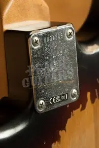 Fender Mike McCready Stratocaster - Rosewood - 3-Colour Sunburst