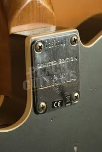 Fender Custom Shop Limited Edition HS Tele Custom Relic - Aged Charcoal Frost Metallic