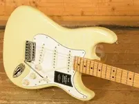 Fender Player II Stratocaster - Maple - Hialeah Yellow