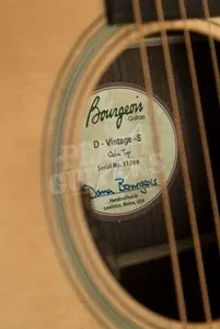 Bourgeois Professional Series Vintage Dreadnought Sitka Spruce & Indian Rosewood w/LR Baggs HiFi