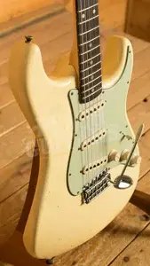 Fender Custom Shop 60 Strat - Journeyman Relic Aged Vintage White