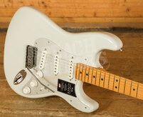 Fender American Ultra II Stratocaster | Avalanche