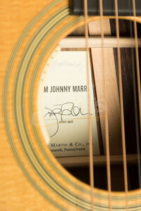 Martin Custom & Special Editions | M-7 Johnny Marr