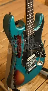 Fender Custom Shop 69 HSS Strat - Super Heavy Relic Ocean Turquoise/3-Tone Sunburst