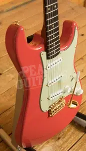 Fender Custom Shop 61 Strat - NOS Fiesta Red - Gold Hardware