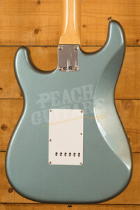 Fender Vintera 60s Strat Pau Ferro Ice Blue Metallic