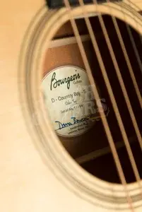 Bourgeois Professional Country Boy Dreadnought Satin w/LR Baggs HiFi