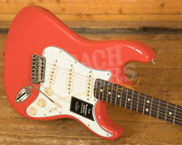 Fender Player II Stratocaster | Coral Red