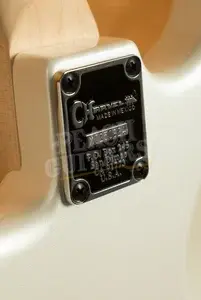 Charvel Jake E Lee Pro-Mod So-Cal Style 1 HSS HT RW - Rosewood - Pearl White