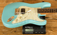 Suhr Classic S Vintage Limited Edition - Daphne Blue