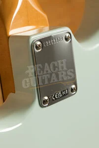 Fender American Vintage II 1965 Stratocaster Round-Lam - Rosewood - Sonic Blue