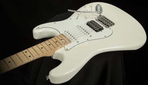 Suhr Classic Pro Olympic White MN HSS