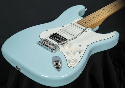 Suhr Classic Pro Sonic Blue Maple Neck HSS