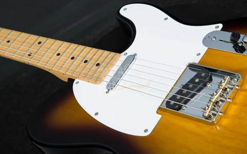 Suhr Classic T Pro 2 Tone Burst Swamp Ash Maple neck