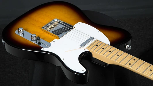 Suhr Classic T Pro 2 Tone Burst Swamp Ash Maple neck