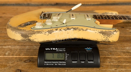 Fender Custom Shop '61 Strat Dale Wilson Ultra Relic Vintage White