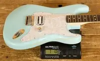 Fender Tom DeLonge Stratocaster - Rosewood - Daphne Blue *B-Stock*