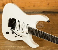 Jackson Pro Plus Series Soloist SLA3 Ebony Snow White