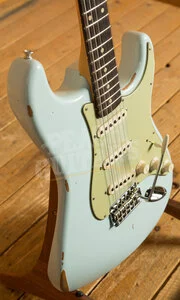 Fender Custom Shop 61 Strat - Relic Sonic Blue