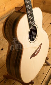Lowden O-35 | AAAA Ebony - AAAA Sitka Spruce