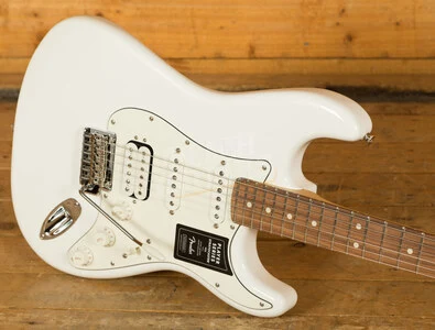 Fender Player Stratocaster HSS | Pau Ferro - Polar White