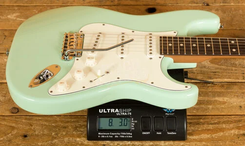Suhr Classic Pro Peach LTD - SSS Roasted Maple/Rosewood Surf Green