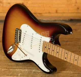 Suhr Classic Pro Peach LTD - SSS Roasted Maple 3-Tone Sunburst