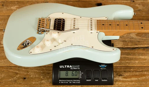 Suhr Classic Pro Peach LTD - HSS Roasted Maple Sonic Blue