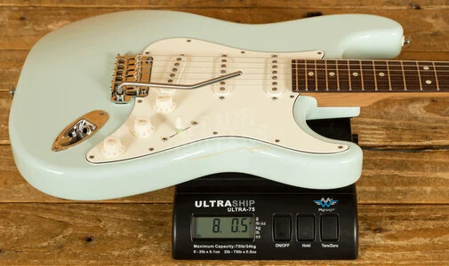 Suhr Classic Pro Peach LTD - SSS Roasted Maple/Rosewood Sonic Blue