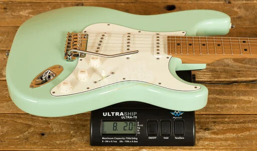 Suhr Classic Pro Peach LTD - SSS Roasted Maple Surf Green