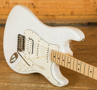 Fender Juanes Stratocaster | Maple - Luna White