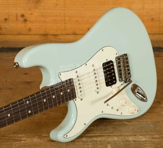 Suhr Classic Pro Peach LTD - HSS Roasted Maple/Rosewood Sonic Blue Left Handed