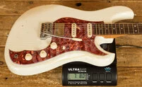 Novo Nucleus Idris HSS | Olympic White - Tortoise Shell Pickguard
