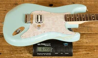 Fender Tom DeLonge Stratocaster - Rosewood - Daphne Blue
