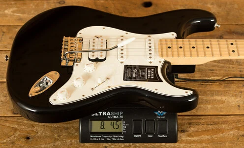 Fender Player Stratocaster HSS | Maple - Black