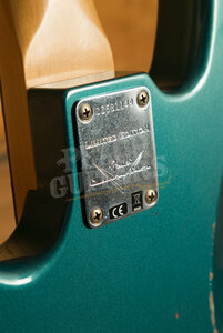 Fender Custom Shop Limited 60 Jazz Bass | Relic Aged Ocean Turquoise