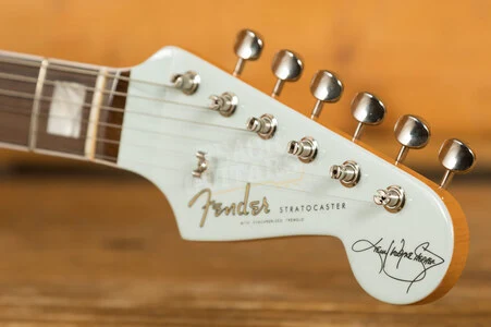 Fender Kenny Wayne Shepherd Stratocaster - Rosewood - Transparent Faded Sonic Blue