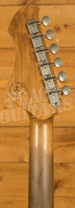 Novo Select Serus J | Uffington Green - Aged Pearloid Pickguard