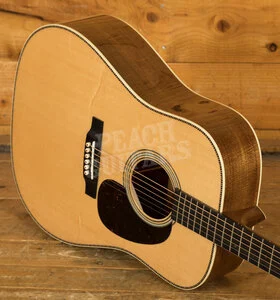 Martin Custom Shop Expert | Super D High Flame Koa