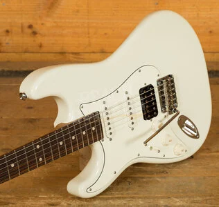 Suhr Classic Pro Peach LTD - HSS Roasted Maple/Rosewood Olympic White Left Handed