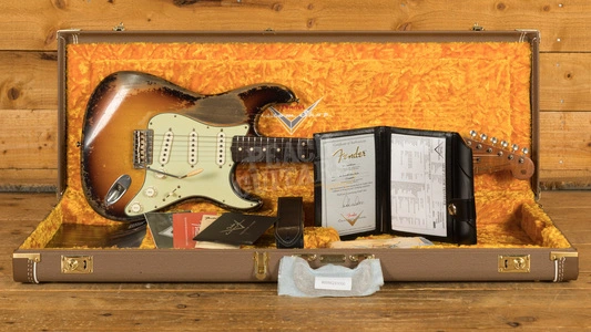 Fender Custom Shop Masterbuilt Dale Wilson 61 Strat - Ultra Relic 3-Tone Sunburst