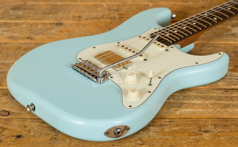 Schecter USA Custom Shop Traditional II Wembley Sonic Blue