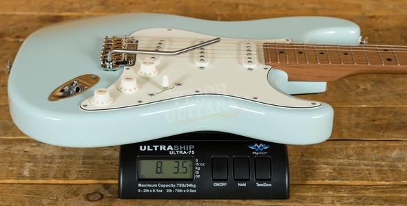 Suhr Classic Pro Peach LTD - SSS Roasted Maple Sonic Blue