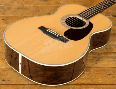 Martin Custom Shop 00-14 Fret Sitka Spruce & Madagascan Rosewood