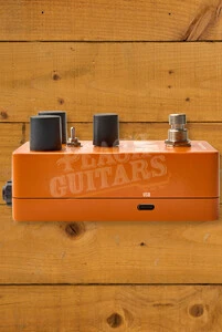 Universal Audio Flow Vintage Tremolo Guitar Pedal